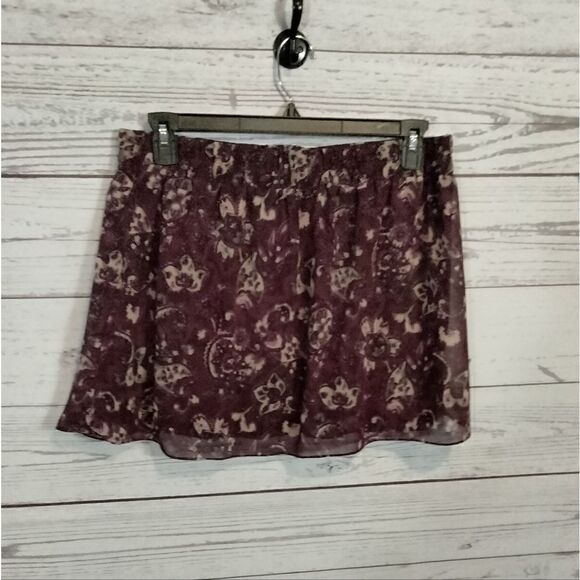 "Aerie" woman's skirt   - Picture 1 of 7